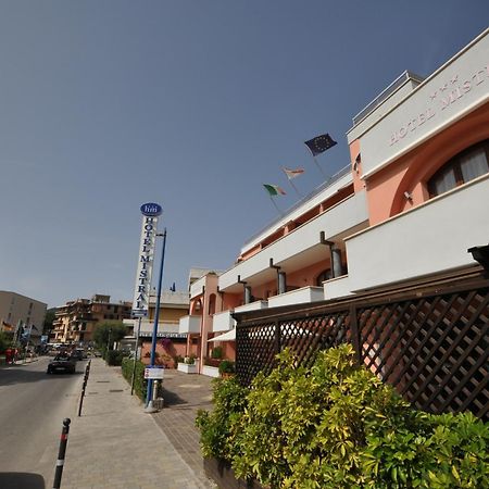 Hotel Mistral 마리나디캄포 외부 사진